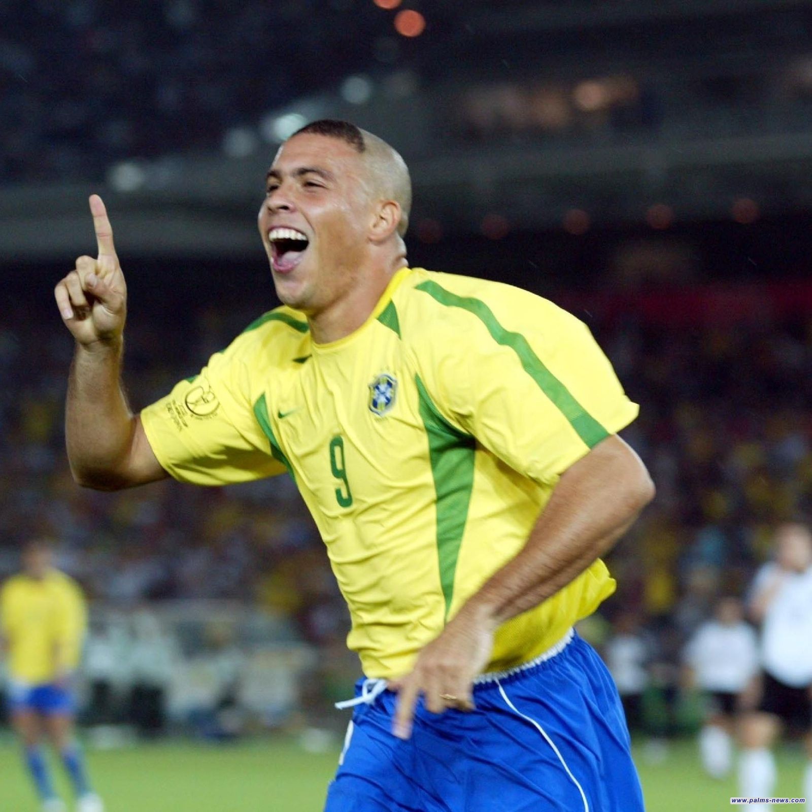 رونالدو الظاهرة يدعو لعودة نيمار إلى المنتخب البرازيلي في مونديال 2026